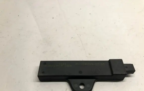 BMW 5 GT F07 Keyless system antenna 9220832
