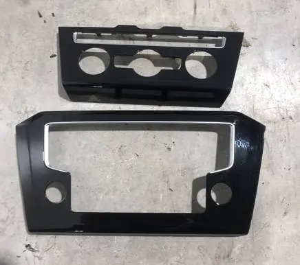 Volkswagen PASSAT B8 Radio/GPS head unit trim 3G1858071A