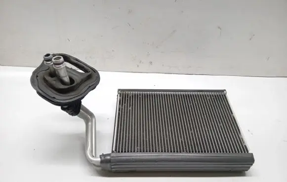 BMW X1 E84 Air conditioning (A/C) radiator (interior) 