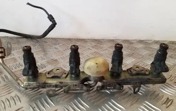 Fuel injectors set