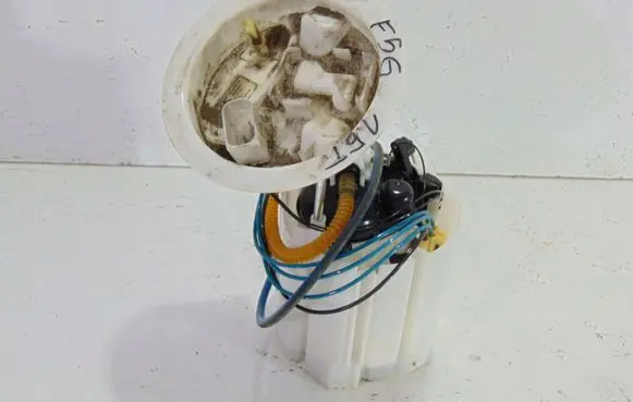 Mini One - Cooper F56 F55 Fuel injection high pressure pump 0261520249
