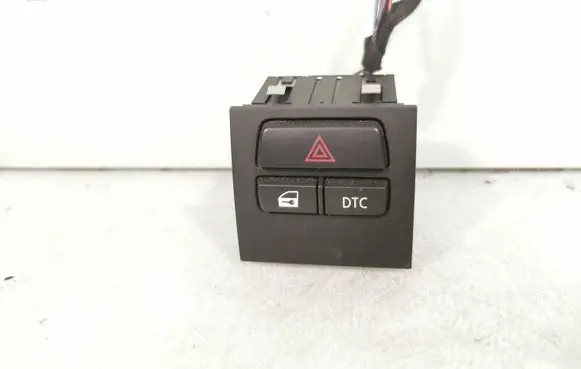 BMW 3 E90 E91 Hazard light switch 694565301