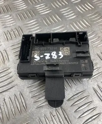 Audi Q7 4M Door control unit/module 4M0959792H