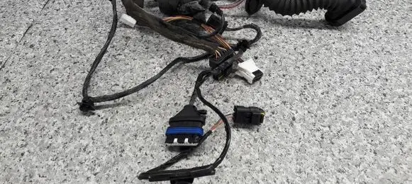 Renault Espace - Grand espace IV Rear door wiring loom 8200252571