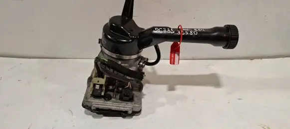 Peugeot 308 Power steering pump 9673536580