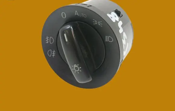 Volkswagen Golf V Light switch