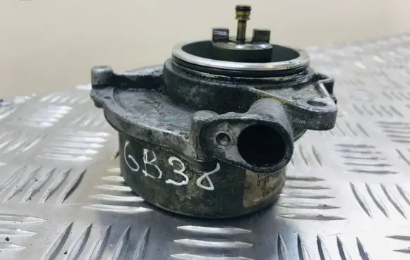 Audi A8 S8 D3 4E Vacuum pump 057145100AE