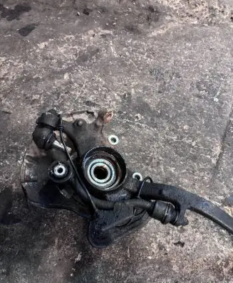 Mercedes-Benz E W211 Front wheel hub