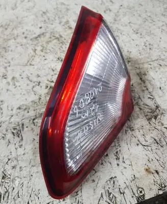 Nissan Qashqai Tailgate rear/tail lights 89503209
