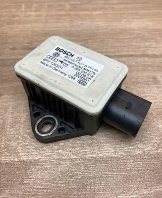 Audi A6 S6 C6 4F ESP acceleration yaw rate sensor 8E0907637B 0265005618