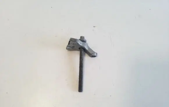 BMW X3 E83 Fuel Injector clamp holder