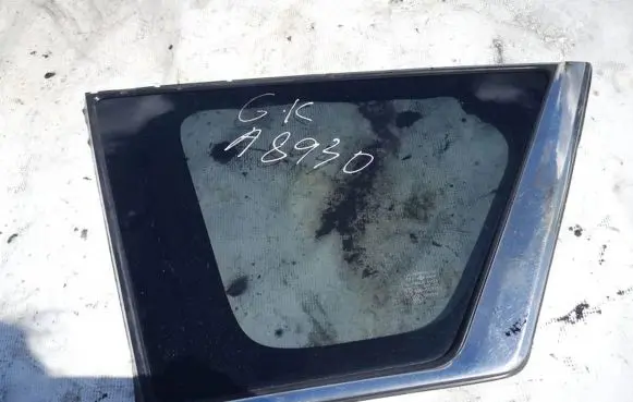 Peugeot 4007 Rear side window as3