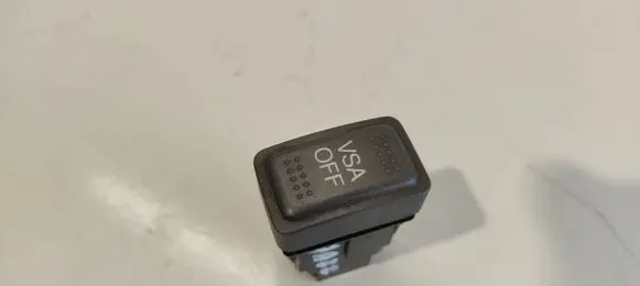 Traction control (ASR) switch