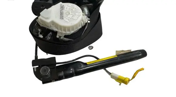 Fiat 500 Front seatbelt 07354654020 34023897E 34036981A