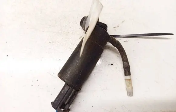 Toyota Corolla E120 E130 Windscreen/windshield washer pump 