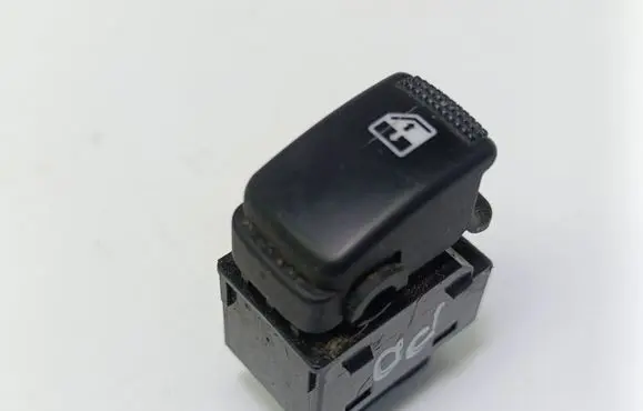 KIA Carens I Electric window control switch 