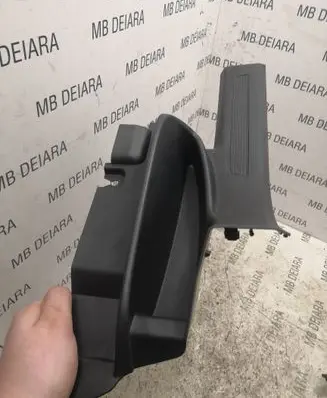 Volkswagen Tiguan Rear sill trim cover 5NA868270B
