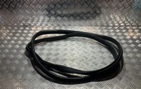 Mercedes-Benz C W205 Rubber seal front coupe door TM26639