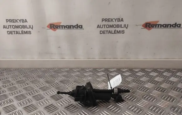 Ford Focus C-MAX Clutch master cylinder 
