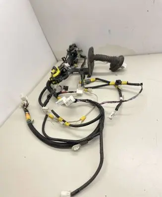 Lexus GS 250 350 300H 450H Front door wiring loom 8215230C70