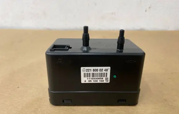 Mercedes-Benz CL C216 Central locking vacuum pump 2218000248 A3510010010 1110330658