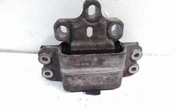 Volkswagen PASSAT CC Engine mount bracket 3C0199555R