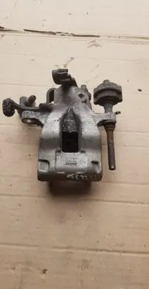 Citroen C4 I Picasso Rear brake caliper 