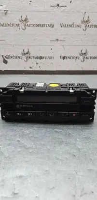 Volkswagen PASSAT B5.5 Climate control unit 3B1907044H 2400022303