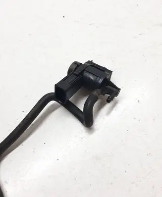 Audi A4 S4 B7 8E 8H Turbo solenoid valve 1K0906283A