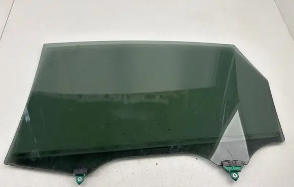 Toyota Prius+ (ZVW40) Rear door window glass NSGM31Q8 43R005844
