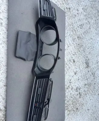 Volkswagen Tiguan Panel trim 5NDB857059
