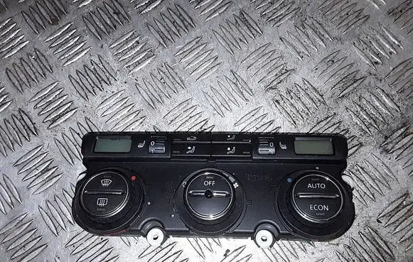 Volkswagen Golf V Climate control unit 74641421