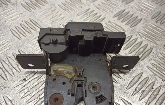 Renault Megane II Engine bonnet/hood lock/latch loop/hook 8200947699