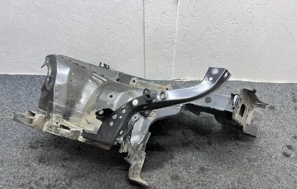 Toyota Verso Front side member 