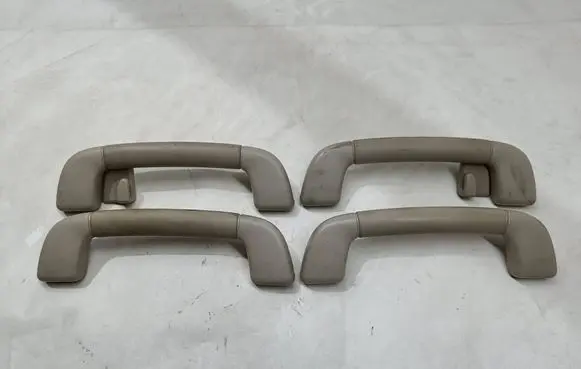 Lexus RX 330 - 350 - 400H A set of handles for the ceiling 