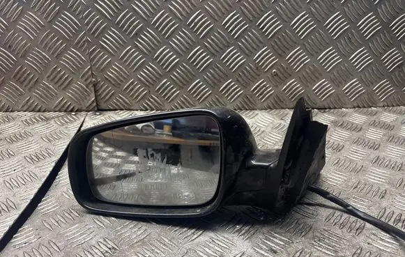 Volkswagen PASSAT B5 Front door electric wing mirror 3B0857933