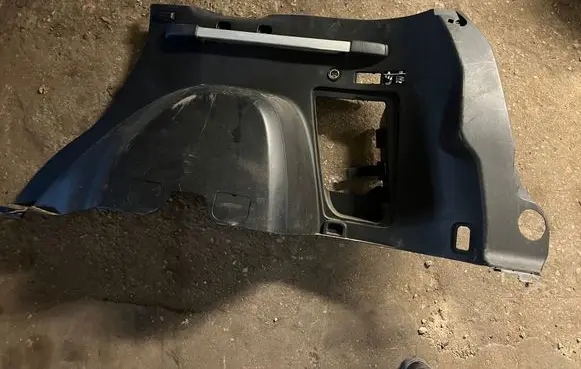 Peugeot 4007 Trunk/boot side trim panel