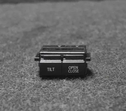 Lexus CT 200H Other switches/knobs/shifts 15C661