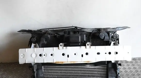 Mazda 3 II Radiator support slam panel