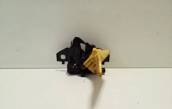 Nissan Qashqai J12 Engine bonnet/hood lock/catch