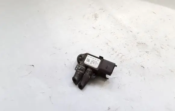 Audi A3 S3 8P Exhaust gas pressure sensor 059906051C 0281006083