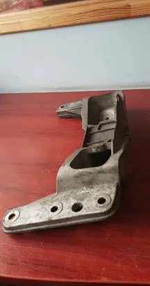 BMW 6 E63 E64 Gearbox mounting bracket 6776521