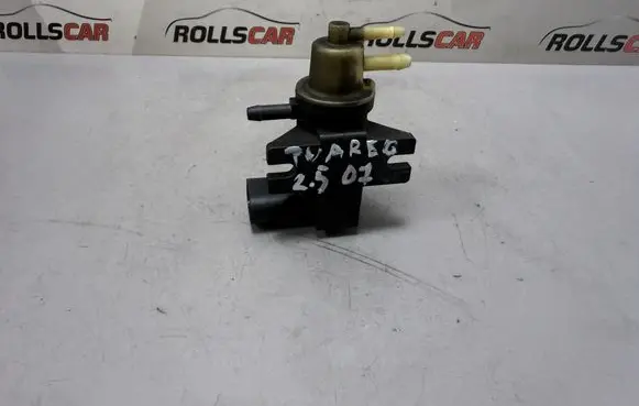 Volkswagen Touareg I Turbo solenoid valve 702184010