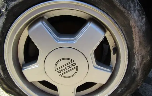 Volvo 940 R12 alloy rim 