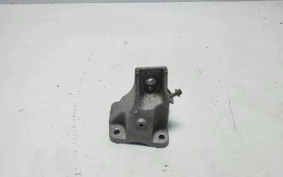 Jaguar F-Pace Engine mounting bracket HK836061CB HK83-6061-CB