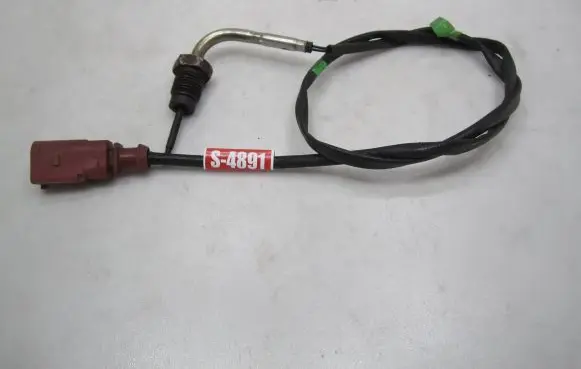 Volkswagen Jetta VI Exhaust gas temperature sensor 03L906088BH