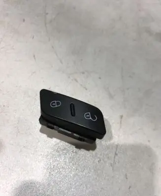 Volkswagen Golf V Electric window control switch 1K0962125B