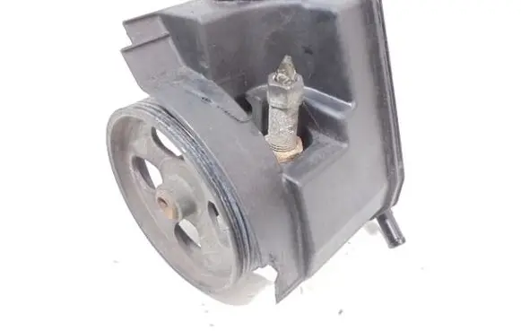Peugeot 206 CC Power steering pump 9662128480