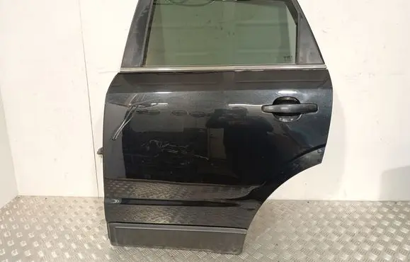 Opel Antara Rear door