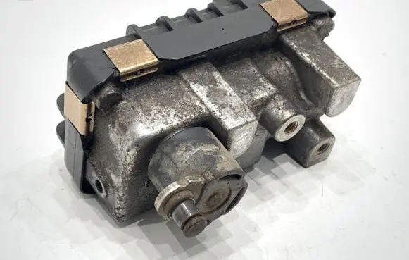 Ford Mondeo MK IV Turbo charger electric actuator 6NW009206